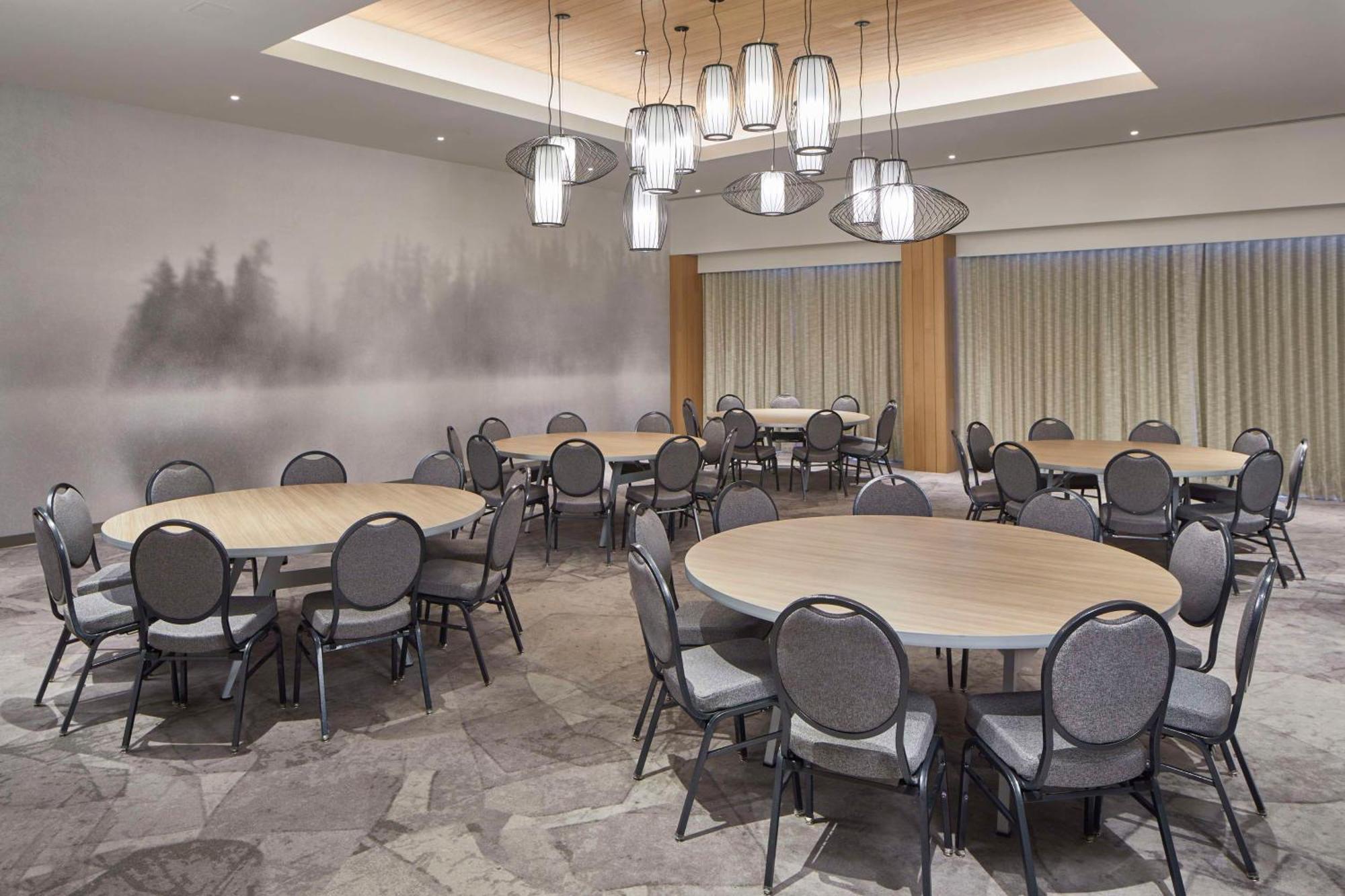 Embassy Suites By Hilton Nashville Downtown Экстерьер фото