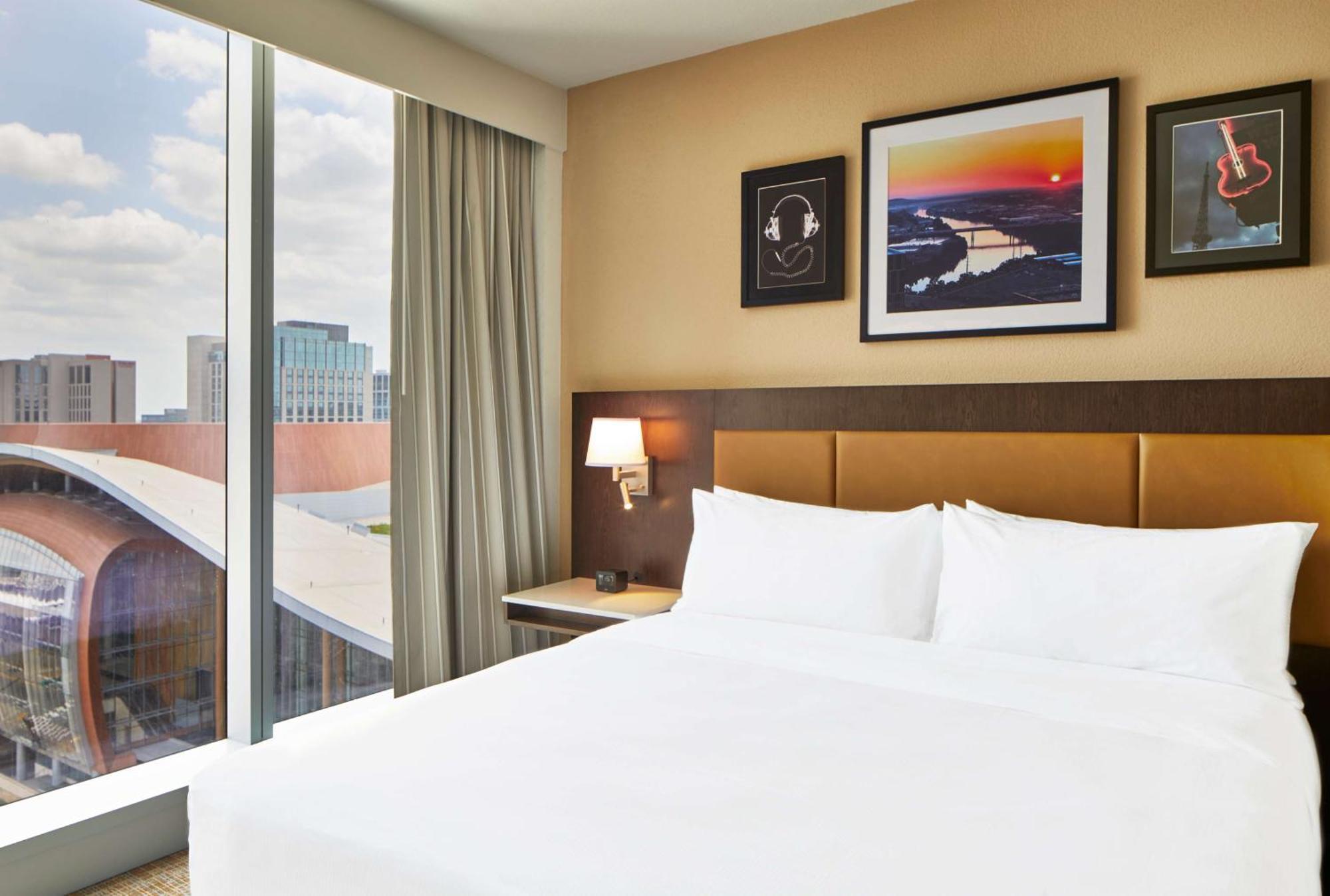 Embassy Suites By Hilton Nashville Downtown Экстерьер фото