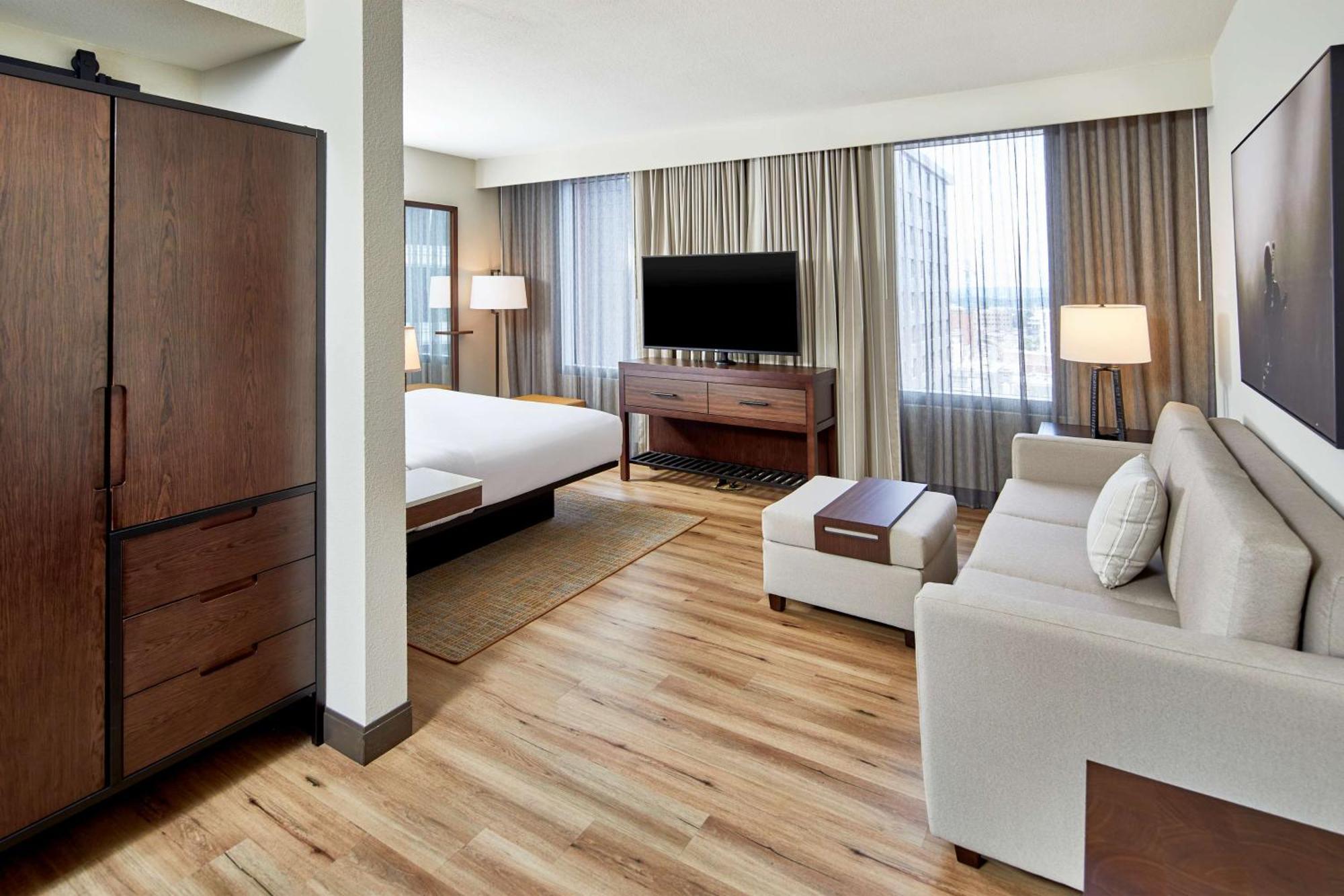 Embassy Suites By Hilton Nashville Downtown Экстерьер фото