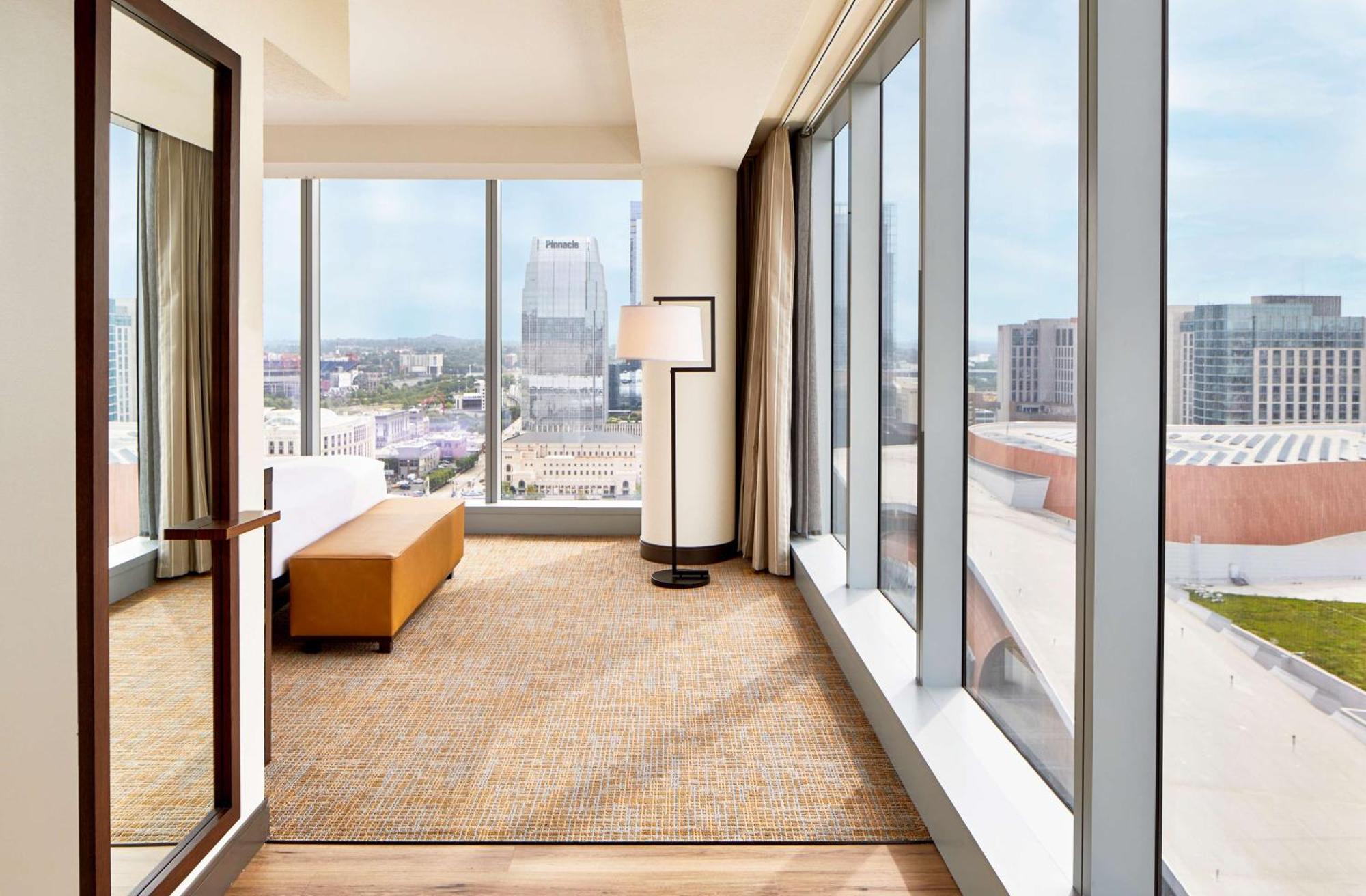 Embassy Suites By Hilton Nashville Downtown Экстерьер фото