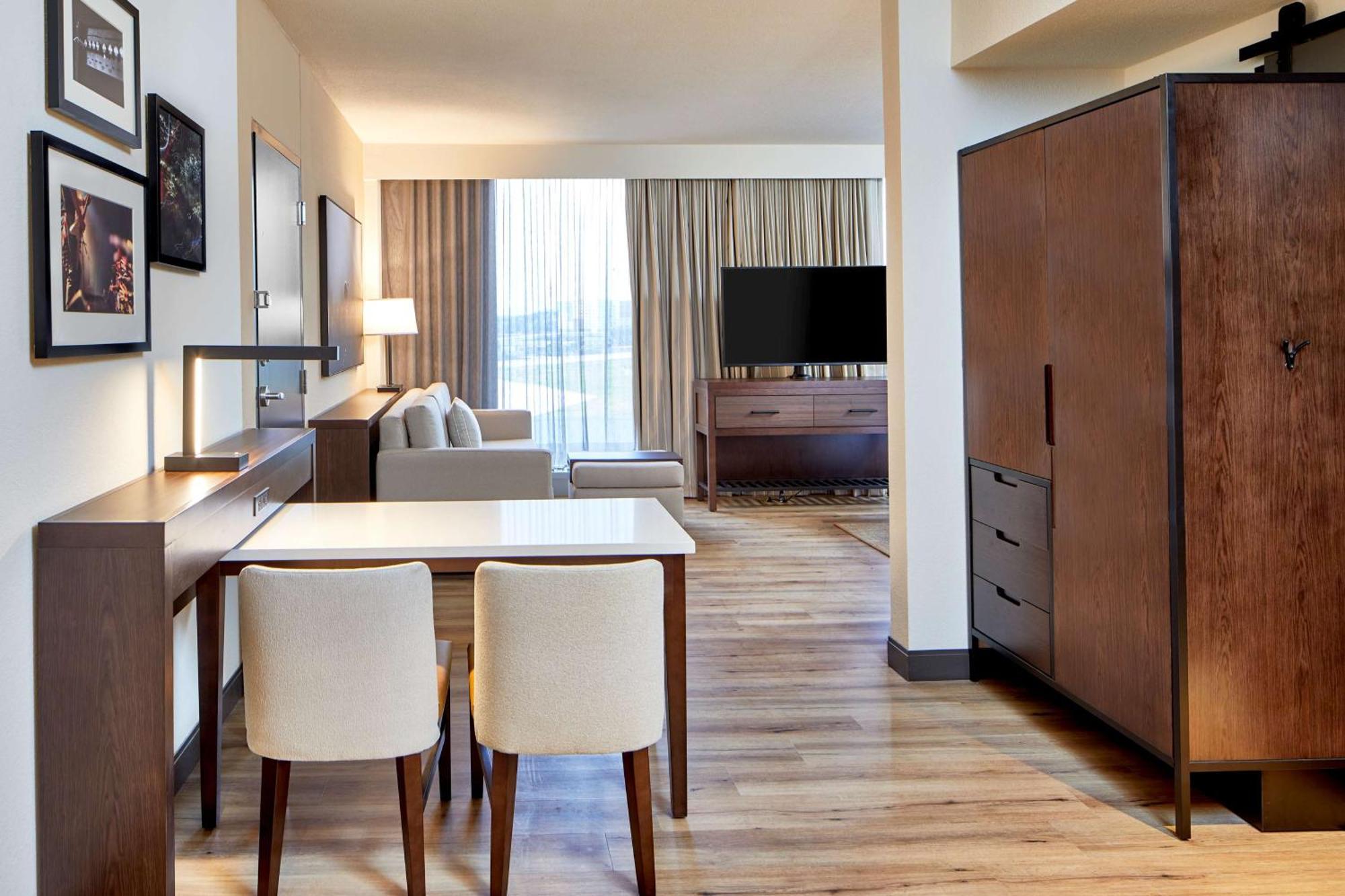 Embassy Suites By Hilton Nashville Downtown Экстерьер фото