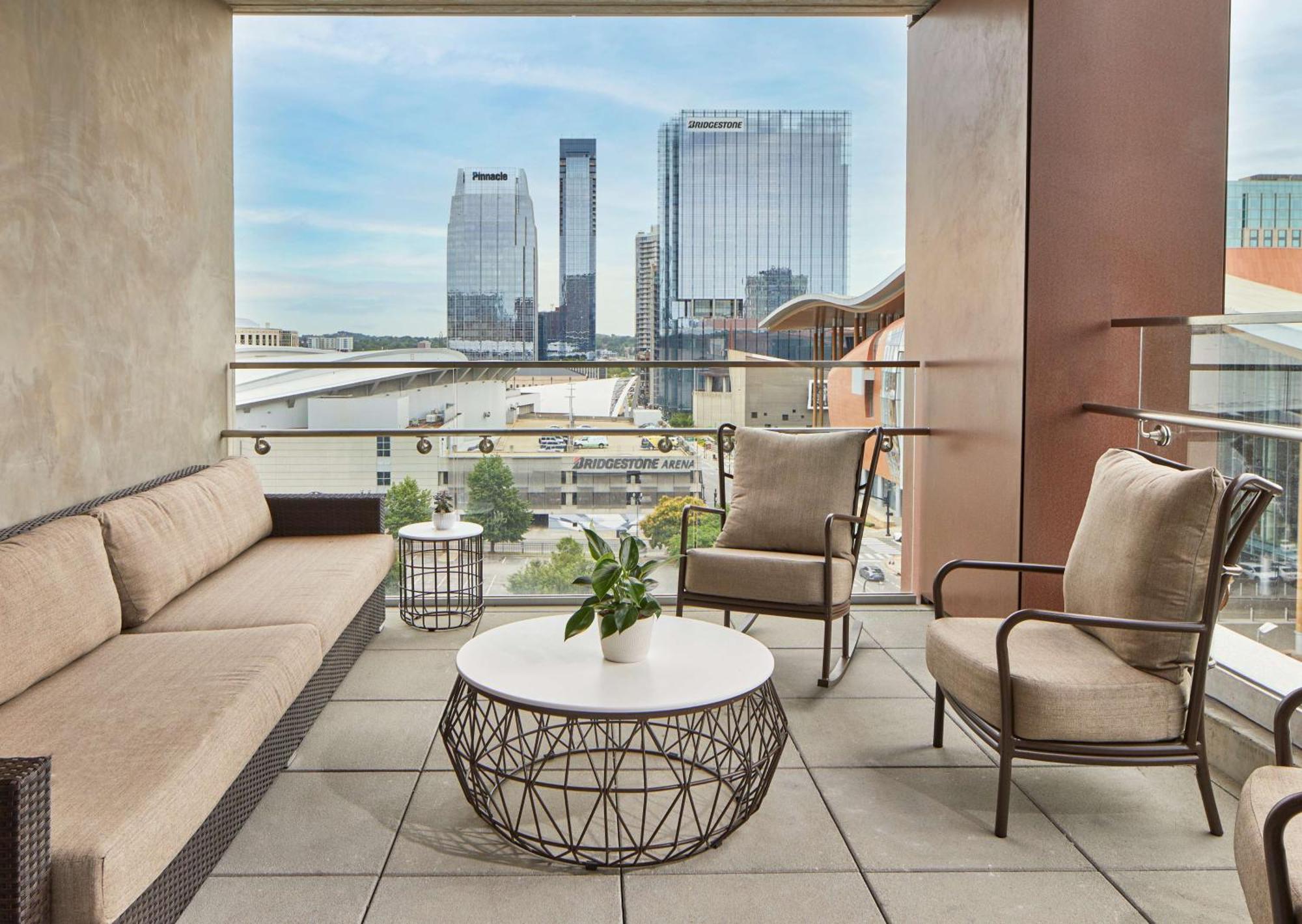 Embassy Suites By Hilton Nashville Downtown Экстерьер фото