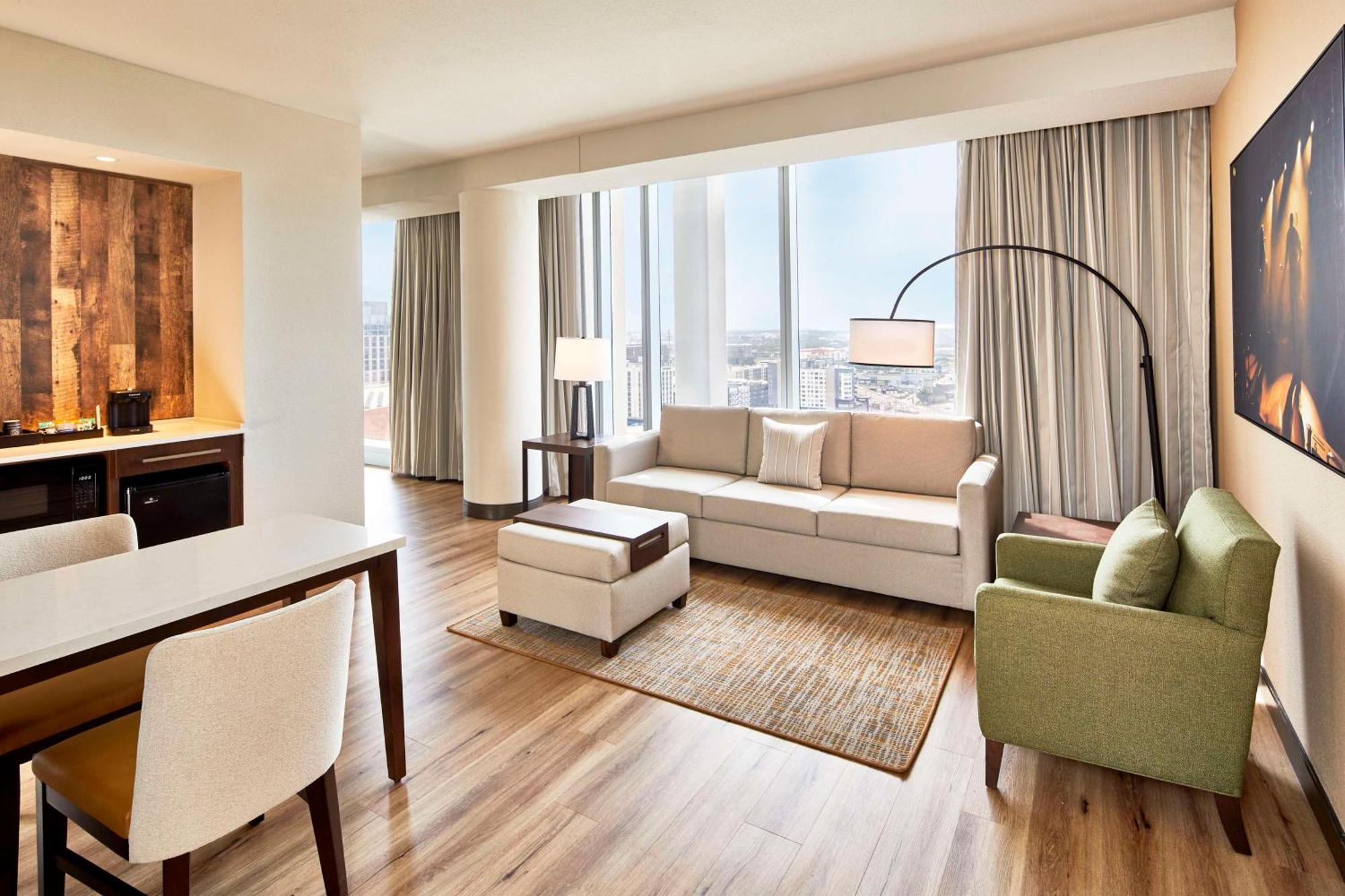 Embassy Suites By Hilton Nashville Downtown Экстерьер фото